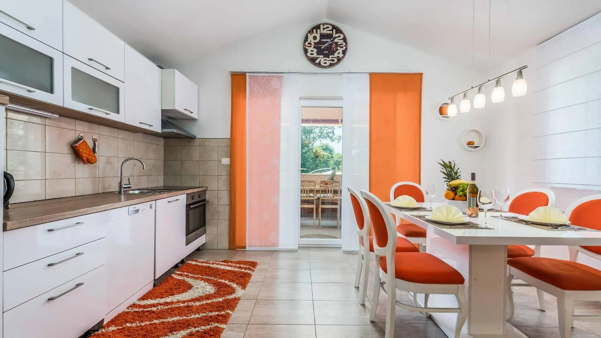 Villa Twilight Orange Šumber